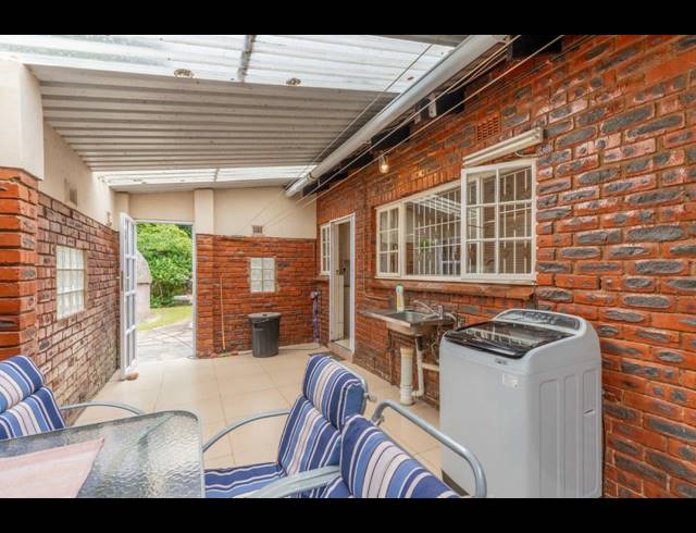 3 BEDROOM HOUSE FOR SALE IN DAWNCLIFFE